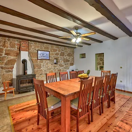 Calma Biograd Na Moru