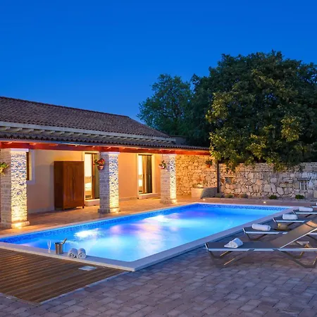 Calma * Biograd Na Moru