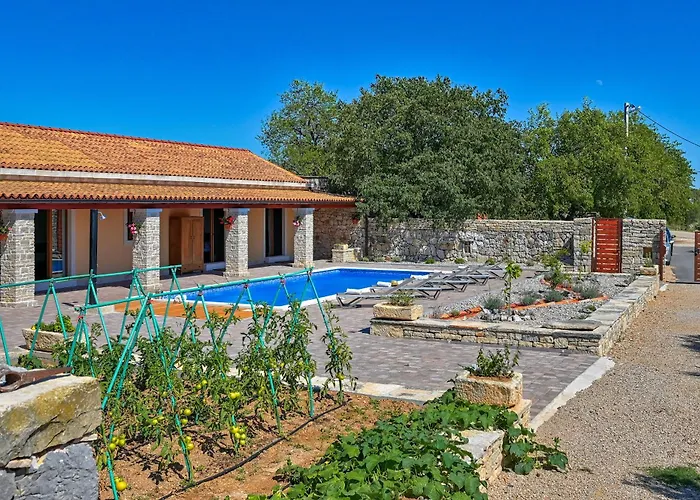 Calma Biograd Na Moru